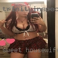 Sweet housewife